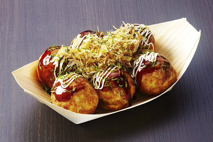 Lễ hội Obon Nhật Bản – Hành Trình Tri Ân Tổ Tiên Đậm Chất Văn Hóa Xứ Phù Tang 5 takoyaki